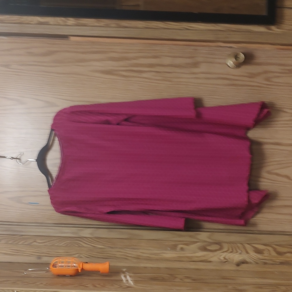Honeycomb Outfit - Picture 5 of 9